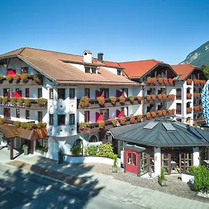 4* Отель Zugspitze